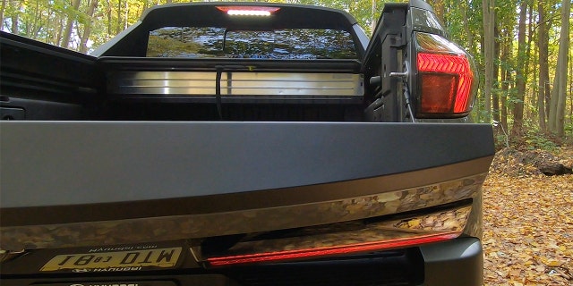 The Santa Cruz's tailgate can be lined up with the top of the wheelarches to carry 4x8 plywood.