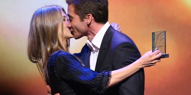 Jennifer Aniston and Jake Gyllenhaal previously dated. Recently, the actor opened up about working with Jennifer Aniston on the set of ‘The Good Girl.’