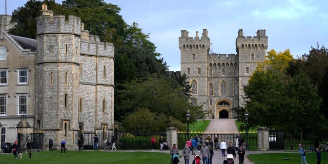 A view from the Long Walk to Windsor Castle, in Windsor, England, Friday, Oct. 22, 2021. (AP Photo/Kirsty Wigglesworth)