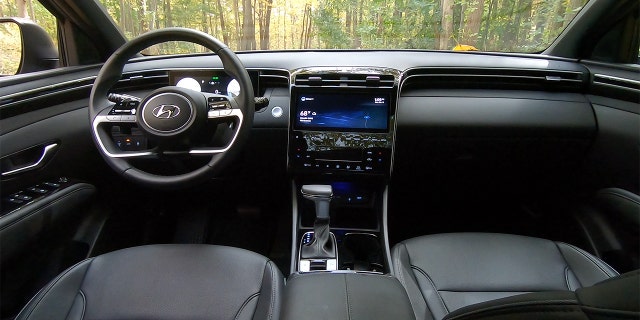 The Santa Cruz's interior is the same as the Hyundai Tucson's.
