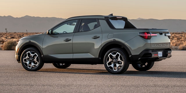 The Santa Cruz is about the same length as the Hyundai Palisade.