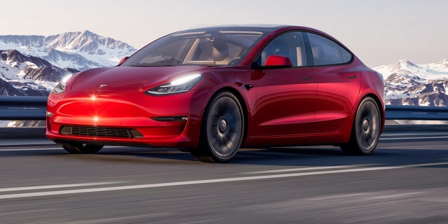 The Tesla Model 3 is among the cars that use the heat pump.