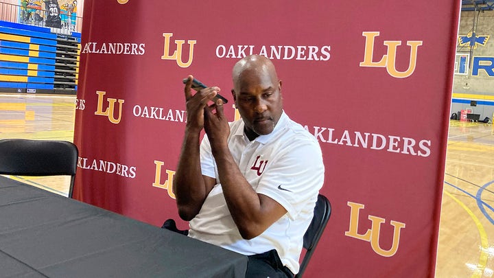 Fox News Flash top headlines for October 25