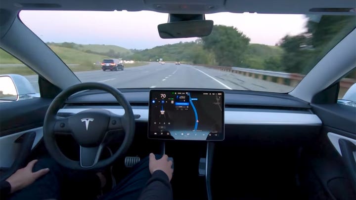 Tesla Model S Plaid debuts