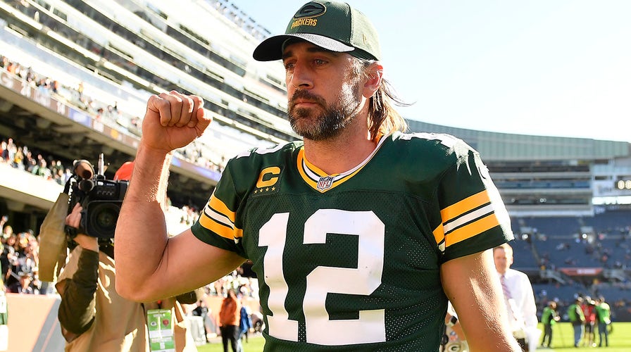 Ex-Bears great on Aaron Rodgers 'own you' taunt: 'I'd like to punch him in  his face'