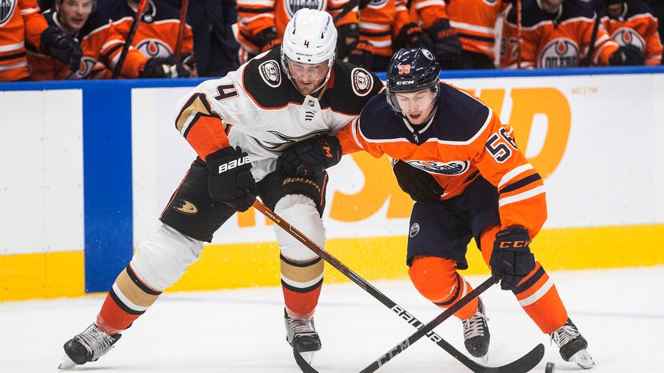 Oilers top Ducks as season-opening win streak hits 3 games