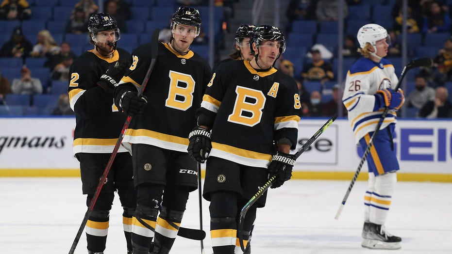 Coyle, Ullmark lead Bruins to 4-1 win over Sabres