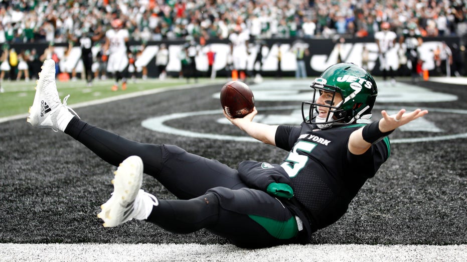 Mike White electrifies Jets offense in stunning win over Bengals | Fox News