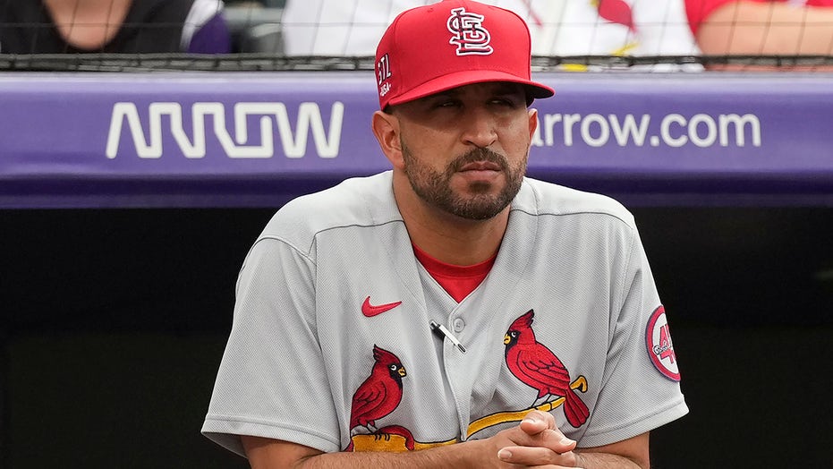 Cards replacing Shildt with bench coach Marmol