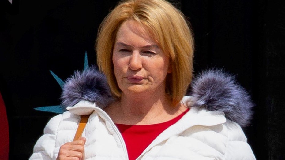 Renée Zellweger trek 'n omstrede vetpak aan in die uitbeelding van die werklike moordenaar Pam Hupp