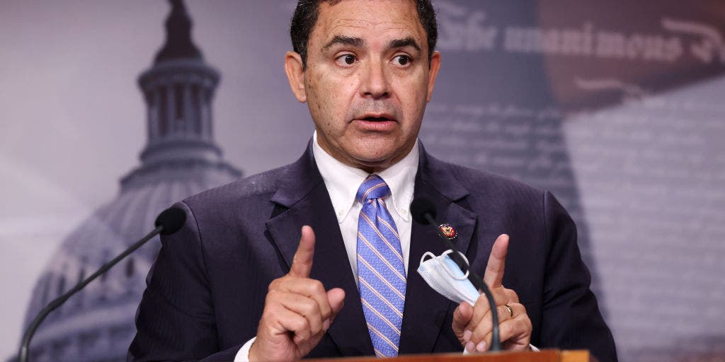 FBI agents spotted outside home of Democratic Rep. Henry Cuellar - Vimarsana News