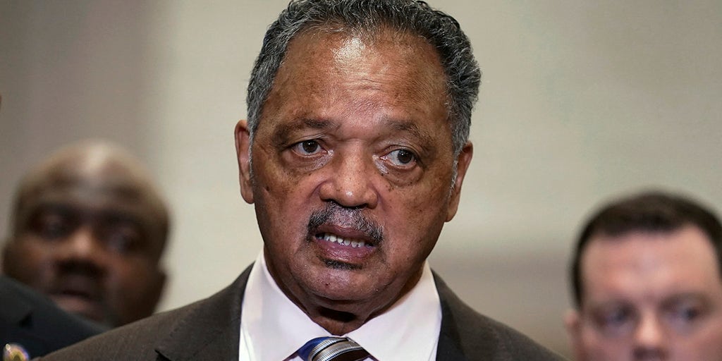 Rev. Jesse Jackson hospitalized after fall at DC university - Vimarsana News