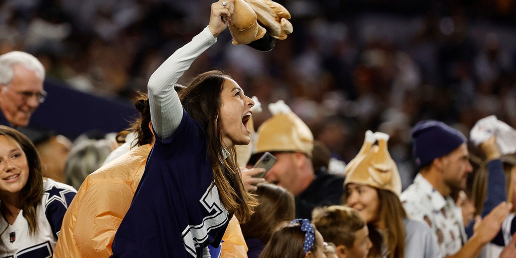 Cowboys fan beaten unconscious by Raiders fan : r/cowboys