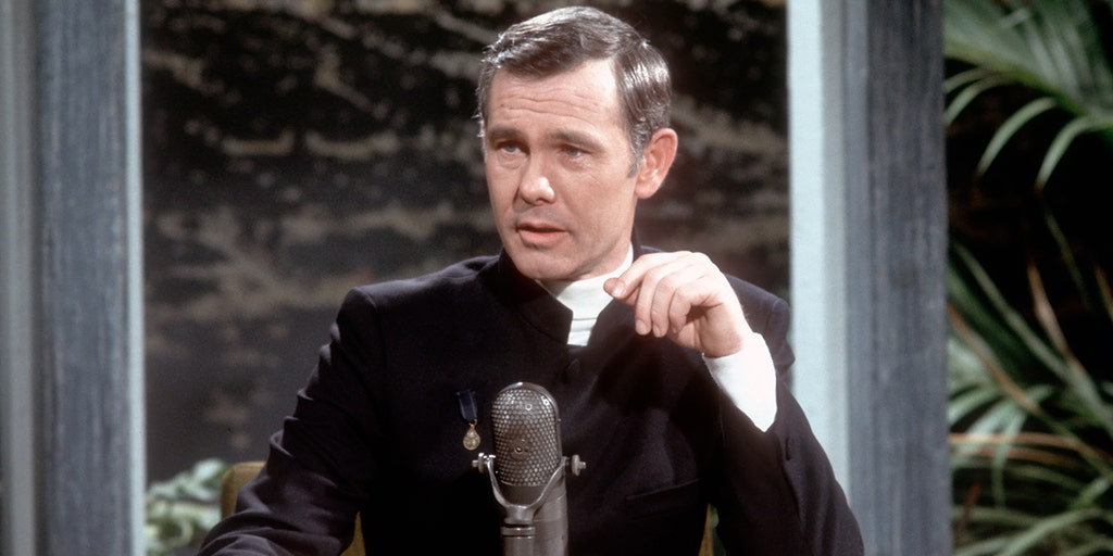 Johnny Carson, 30-year king of late night TV, dead at 79