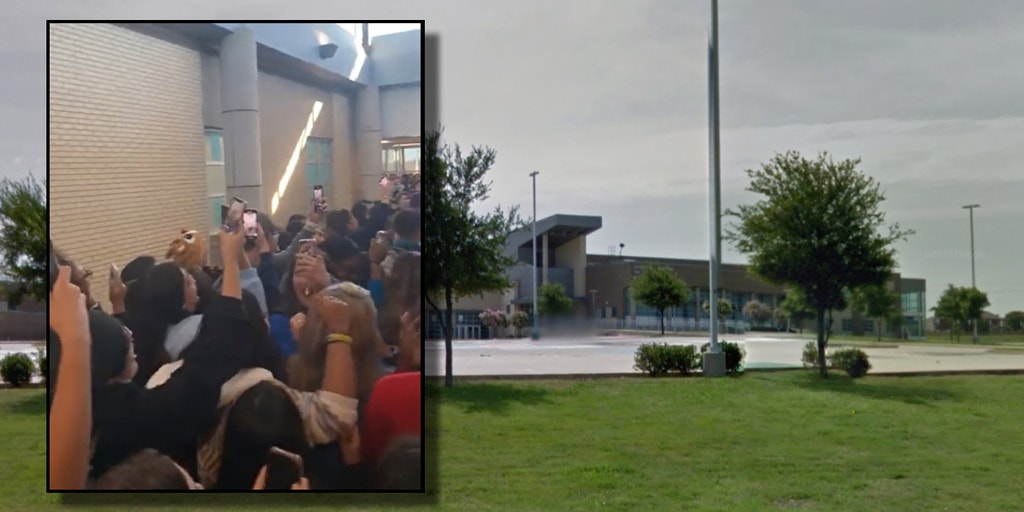 4 Texas students arrested during chaotic protest; police use Taser, pepper spray - Vimarsana News
