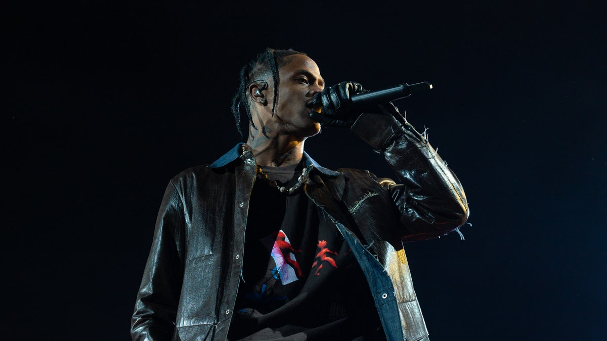 Travis Scott performs at his third annual Astroworld Festival in Houston, TX on Friday, November 5, 2021. The festival ended early with the tragic death of 8 people on Friday night. Officials canceled the remainder of the festival. ?(Photo by Jennifer Lake/Sipa USA)No Use Germany.