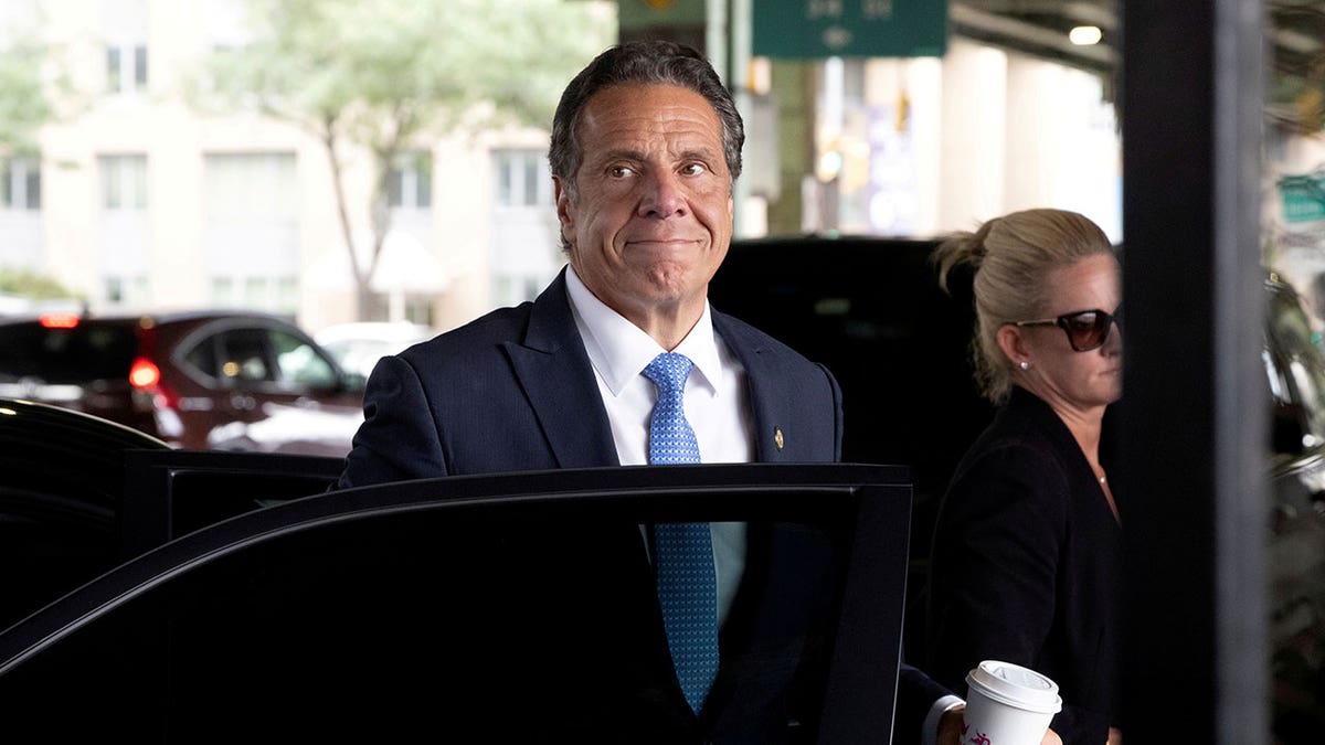 ANDREW-CUOMO-RESIGNATION-MANHATTAN