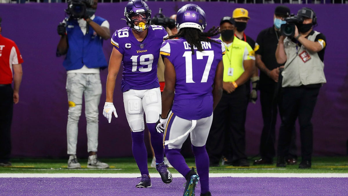 Vikings Reveal Primetime Purple Uniforms vs. Cowboys