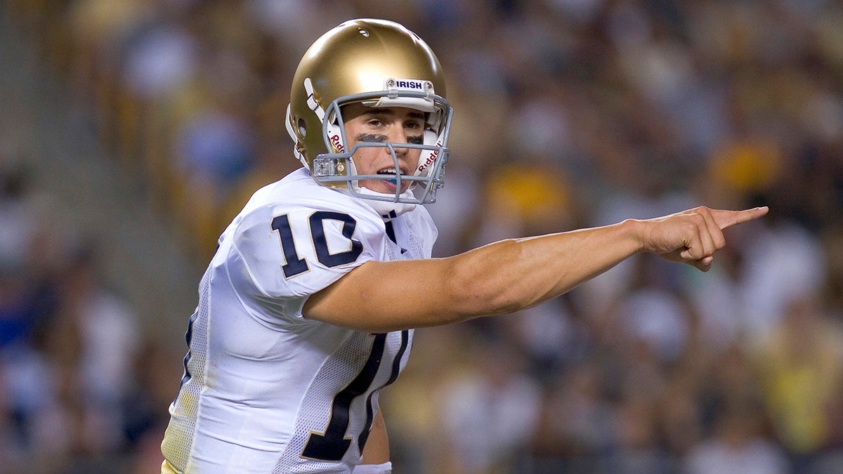 Fighting Irish quarterback Brady Quinn during the Notre Dame Fighting Irish 42-21 victory over the Pitt Panthers at Heinz Field in Pittsburgh, Pennsylvania.