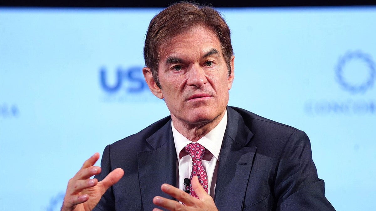 Dr. Mehmet Oz, Professor of Surgery, Columbia University speaks onstage during the 2021 Concordia Annual Summit - Day 2 at Sheraton New York on September 21, 2021 in New York City. (Photo by Leigh Vogel/Getty Images for Concordia Summit)