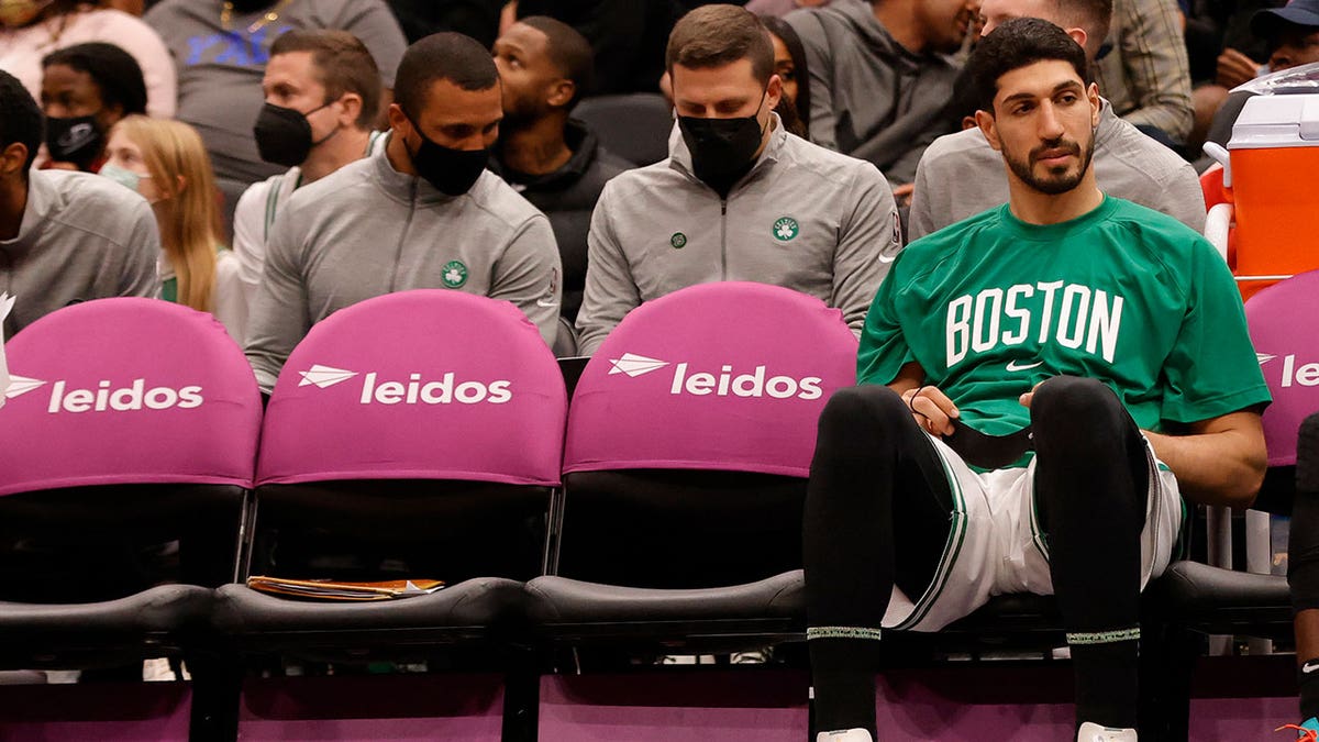 ENES-KANTER-BOSTON-CELTICS-GAME