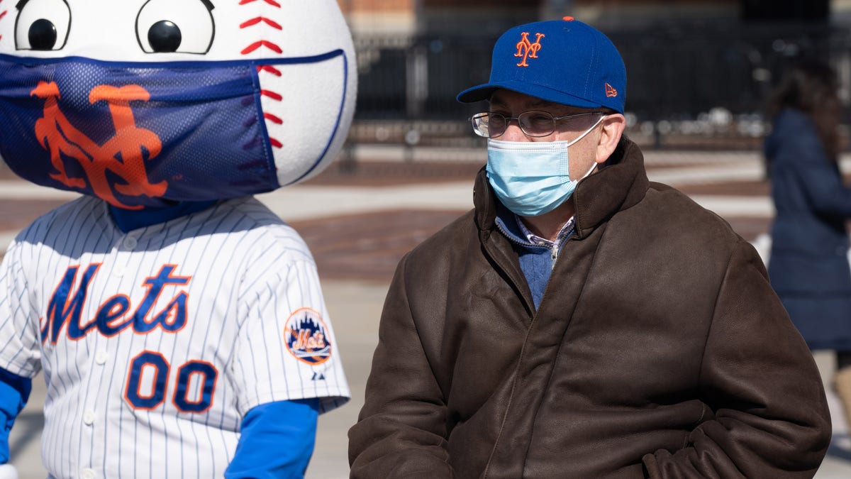 NEW YORK, NEW YORK - FEBRUARY 10: Mets owner Steve Cohen at the opening of the coronavirus (COVID-19) vaccination site at Citi Field on February 10, 2021 in the Queens borough of New York City. The inoculation site will focus on providing vaccinations to Queens residents, food service workers, and taxi drivers. 