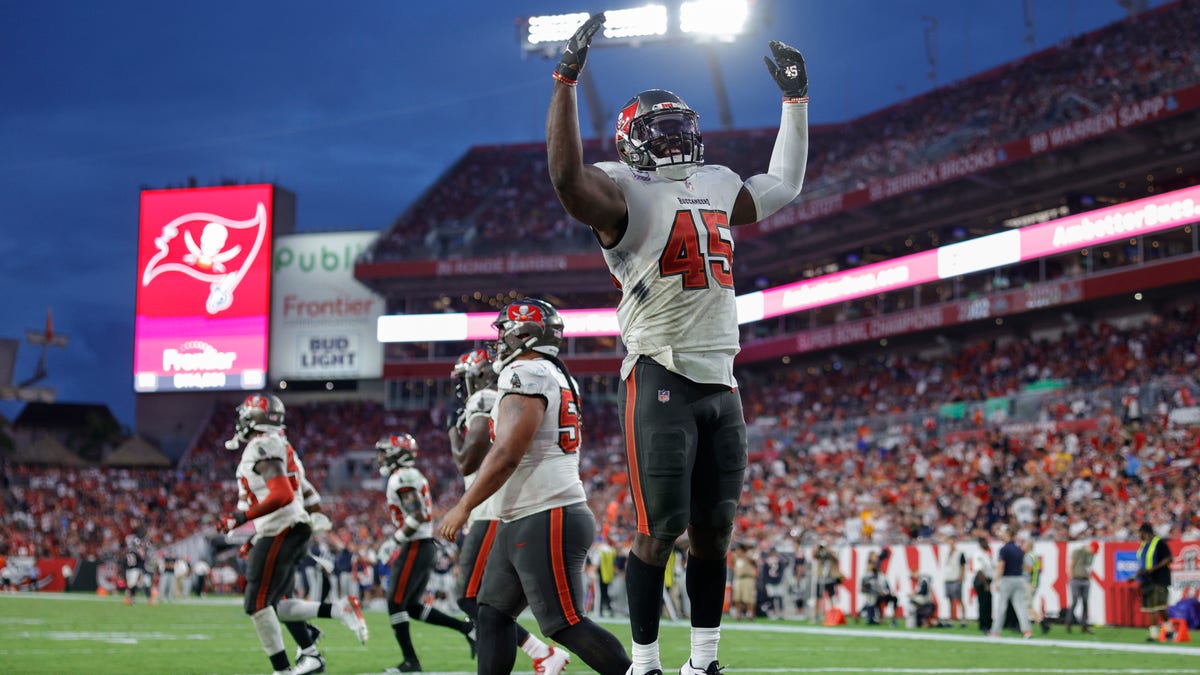 Devin White of the Tampa Bay Buccaneers reacts during the fourth quarter against the Chicago Bears at Raymond James Stadium on Oct. 24, 2021, in Tampa, Florida.