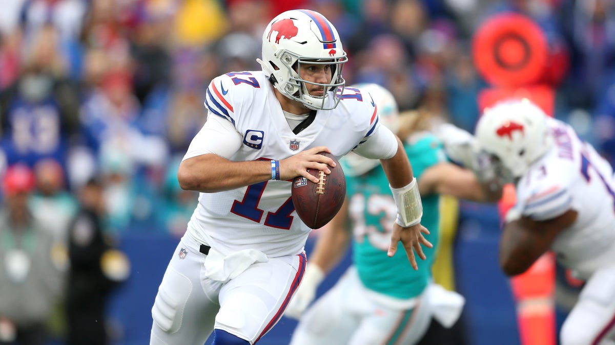 ORCHARD PARK, NEW YORK - OCTOBER 31: Josh Allen #17 of the Buffalo Bills drops back to pass in the first quarter against the Miami Dolphins at Highmark Stadium on October 31, 2021 in Orchard Park, New York. (Photo by Joshua Bessex/Getty Images)