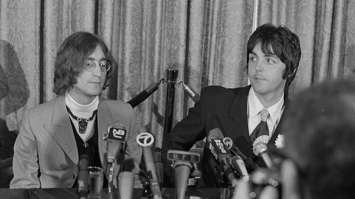 Paul McCartney John Lennon Beatles