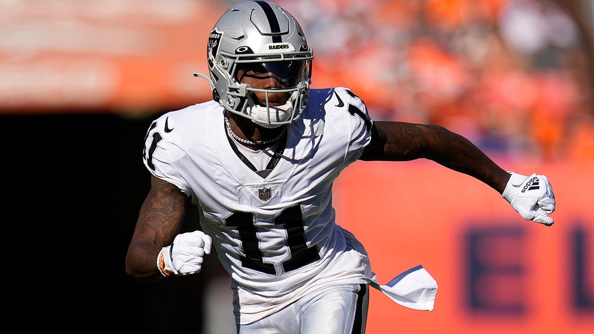 FILE - Las Vegas Raiders wide receiver Henry Ruggs III successful enactment against the Denver Broncos during an NFL shot game, Oct. 17, 2021, successful Denver. Police successful Las Vegas said Ruggs is facing a driving nether the power complaint aft a fiery conveyance clang aboriginal Tuesday, Nov. 2, 2021, that near a pistillate dormant and Ruggs and his pistillate rider injured.