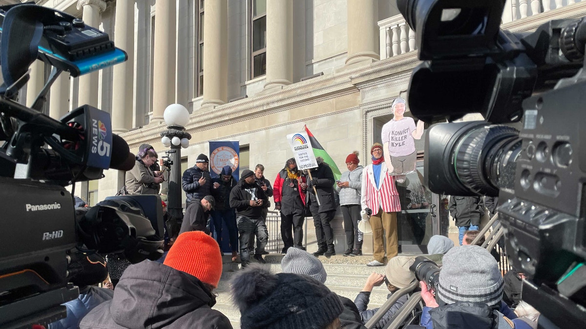 Kenosha protesters on Nov. 19 (Fox News)