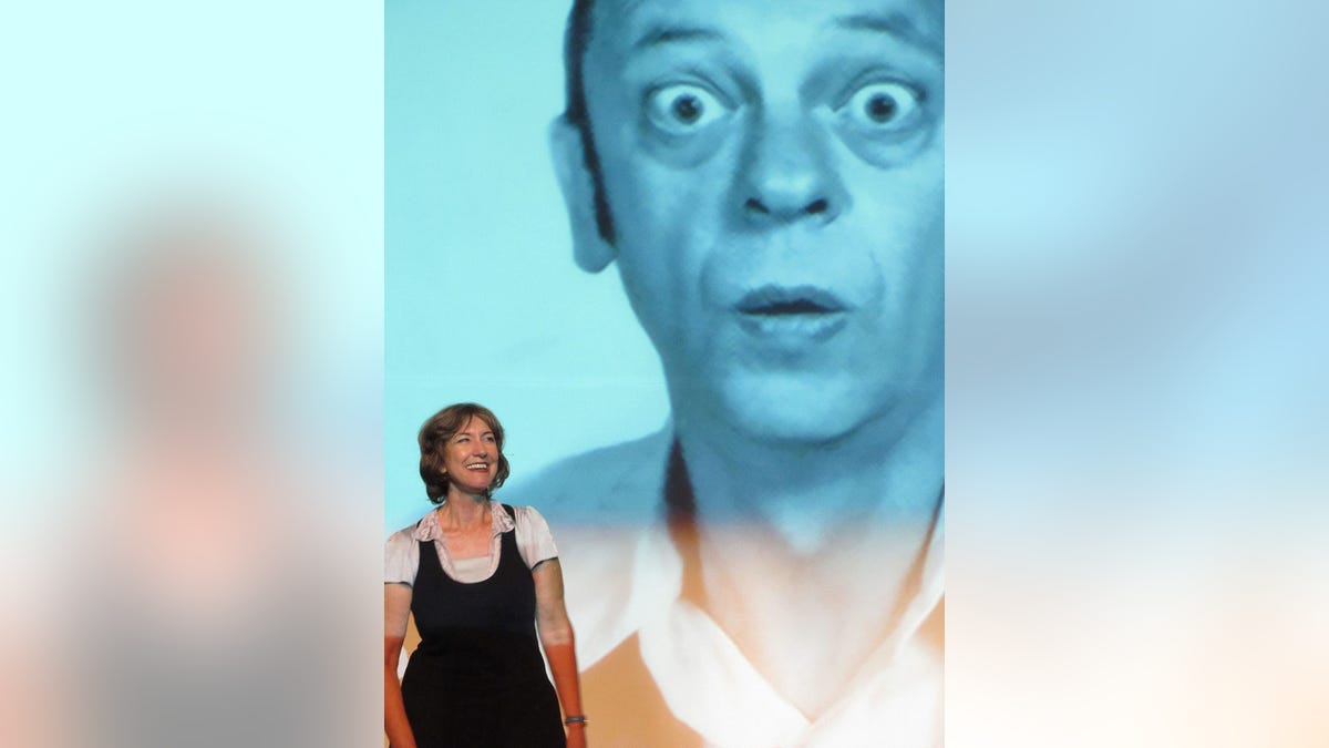 Don Knotts Daughter Explains Why She Left His Deathbed To Laugh In Book ‘i Just Couldn T Hold