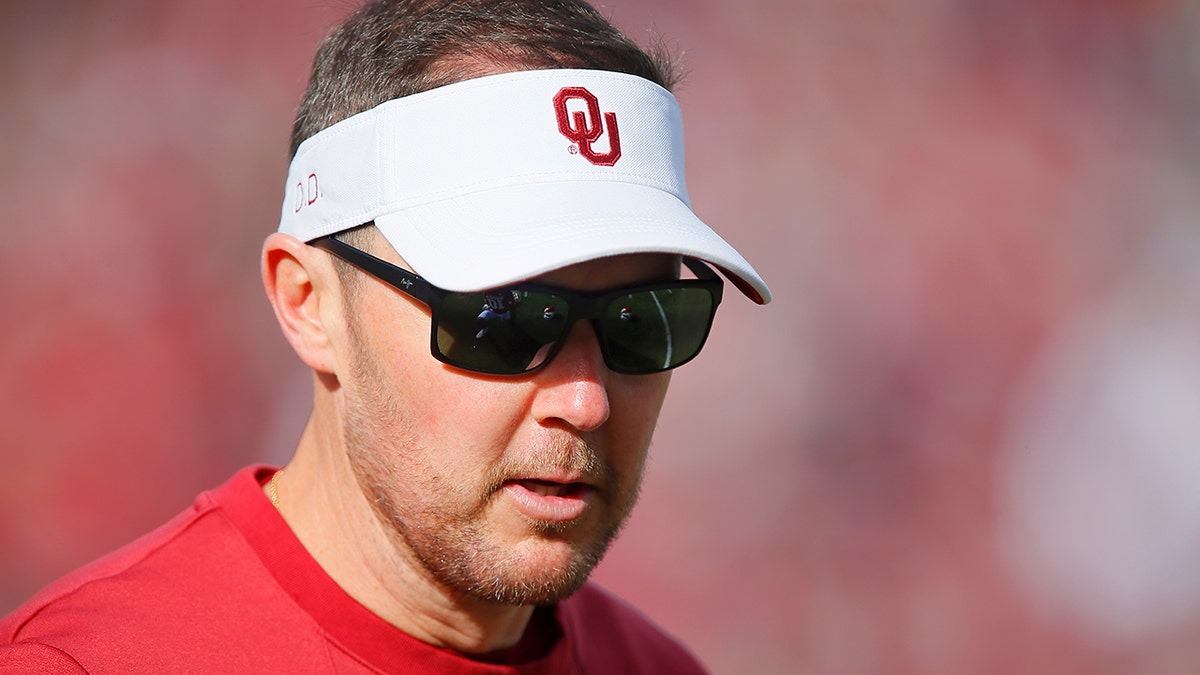 Head coach Lincoln Riley of the Oklahoma Sooners