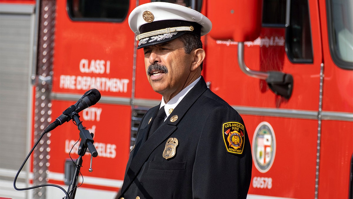 los angeles--firefighters--suspended--without--pay--over vaccine--compliance--dec. 6