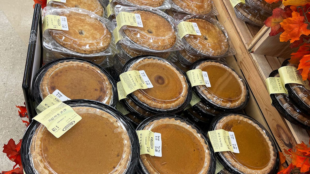 PUMPKIN-PIES-THANKSGIVING-CHICAGO