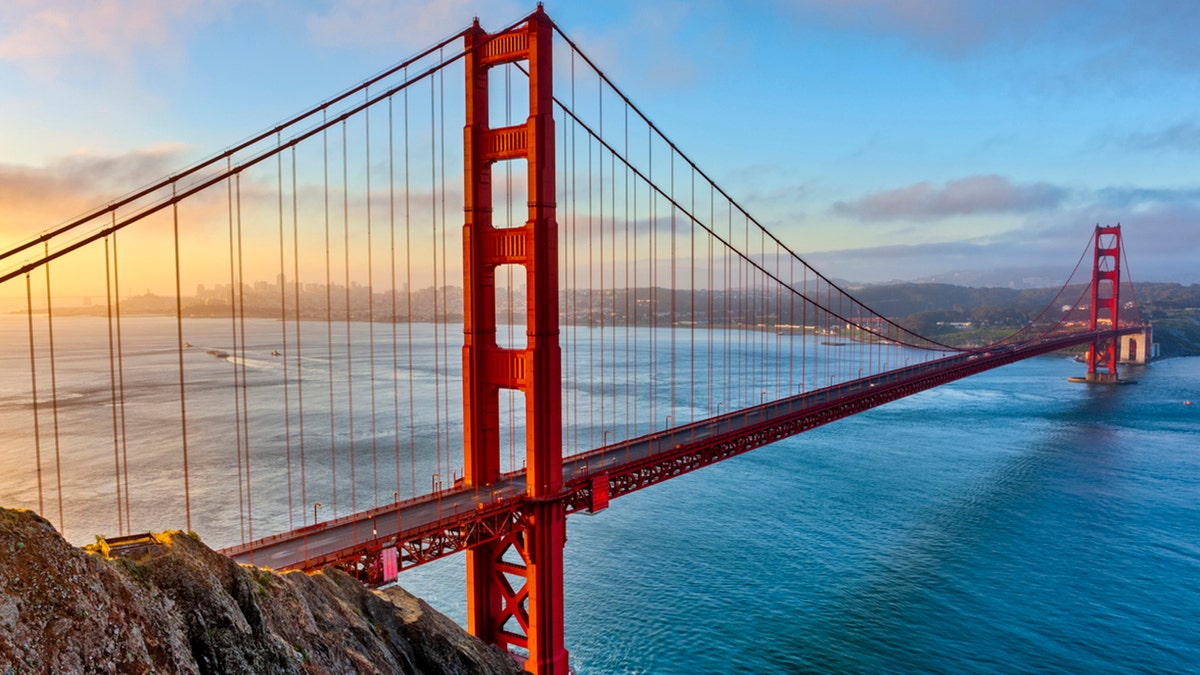 Golden Gate Bridge