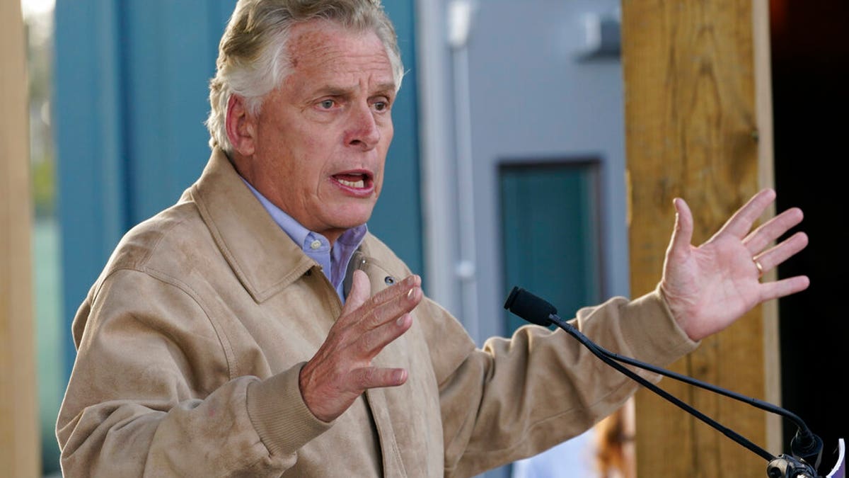 Terry McAuliffe campaigns on Election Eve 