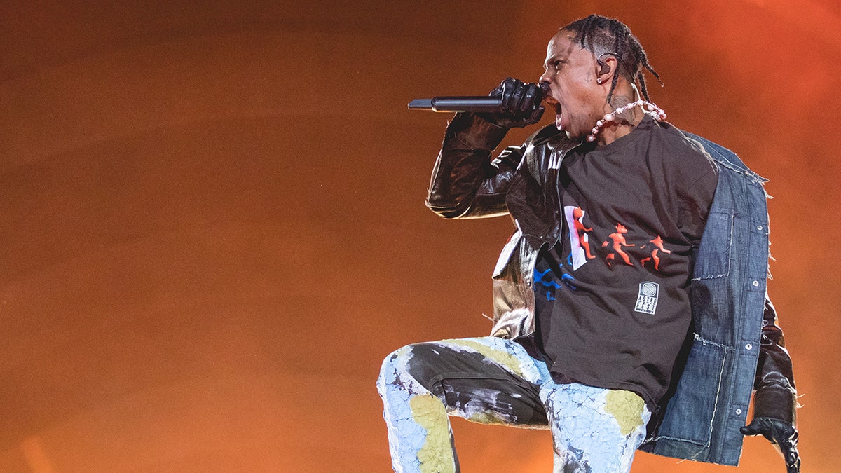 Travis Scott Questioned In Lawsuits Connected To Deadly 2021 Astroworld ...