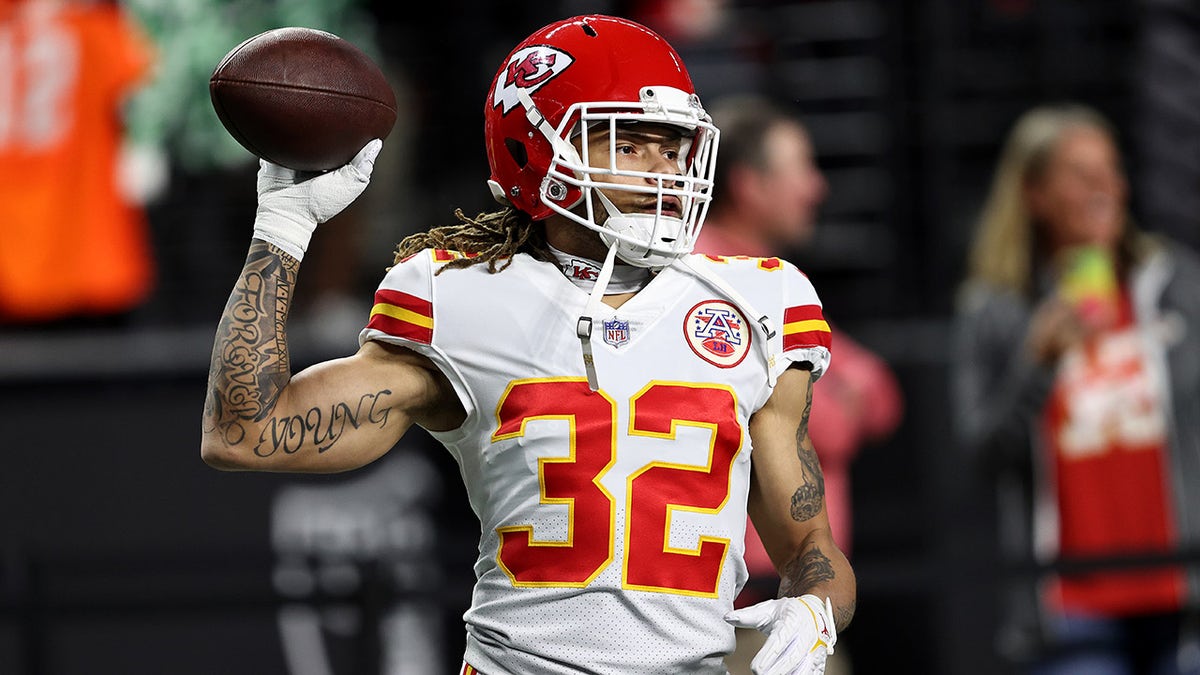 LAS VEGAS, NEVADA - NOVEMBER 14: Tyrann Mathieu #32 of the Kansas City Chiefs warms up prior to a game against the Las Vegas Raiders at Allegiant Stadium on November 14, 2021 in Las Vegas, Nevada.