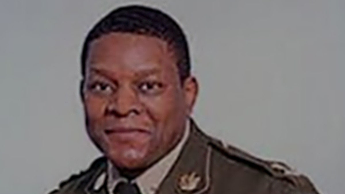 Charles Moose, Maryland police chief who led DC sniper response