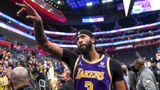 Anthony Davis defends LeBron James, takes jab at Isaiah Stewart after on-court brouhaha