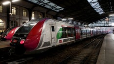 Knife-wielding man shouting 'Allahu Akbar' detained by French police after attempted attack: Report