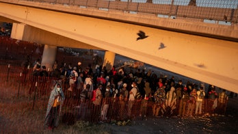 Del Rio, Texas sees illegal immigrants pour in from around the world