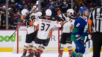 Terry scores in OT, Ducks beat Canucks 3-2 for 5th straight