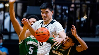 No. 6 Purdue dominates middle to take down Wright St 96-52