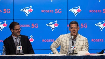 Comfortable Berríos skips free agency to stay with Blue Jays