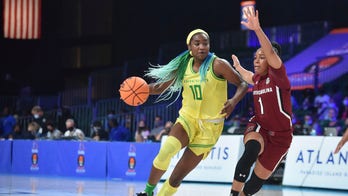 No. 1 South Carolina routs No. 9 Oregon 80-63, faces UConn