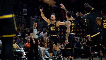 Curry has 33 points, Warriors beat Clippers for 8th straight