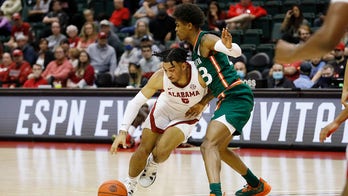 Ellis scores 22 for No. 10 Alabama in 96-64 win over Miami