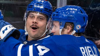Matthews scores in OT to lift Maple Leafs past Flames 2-1